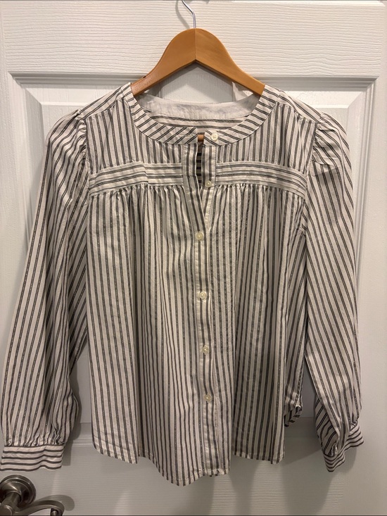LOFT Tops - LOFT Women White and Black Striped Button-Front Blouse Size MP